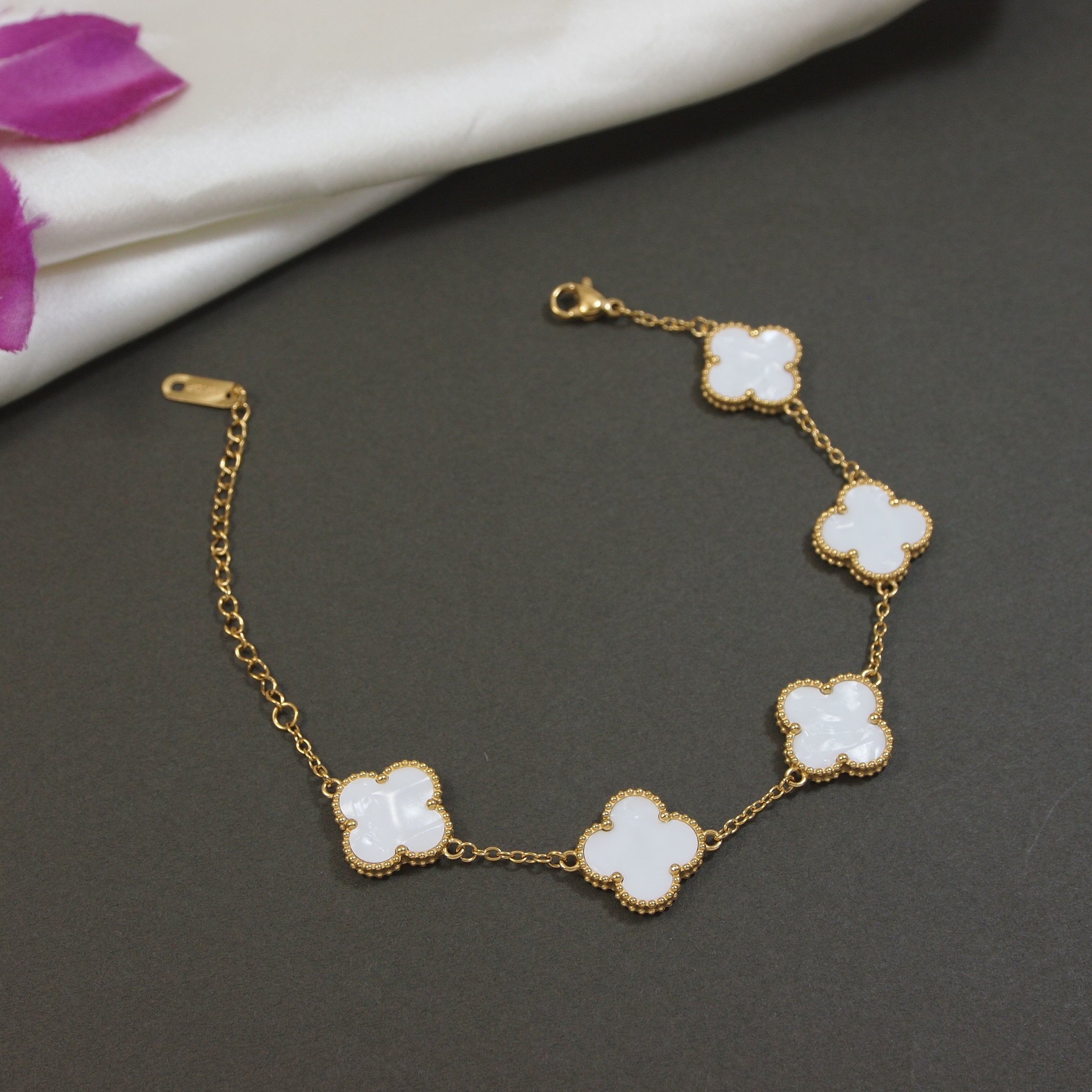 Clover Bangle Bracelet (White)