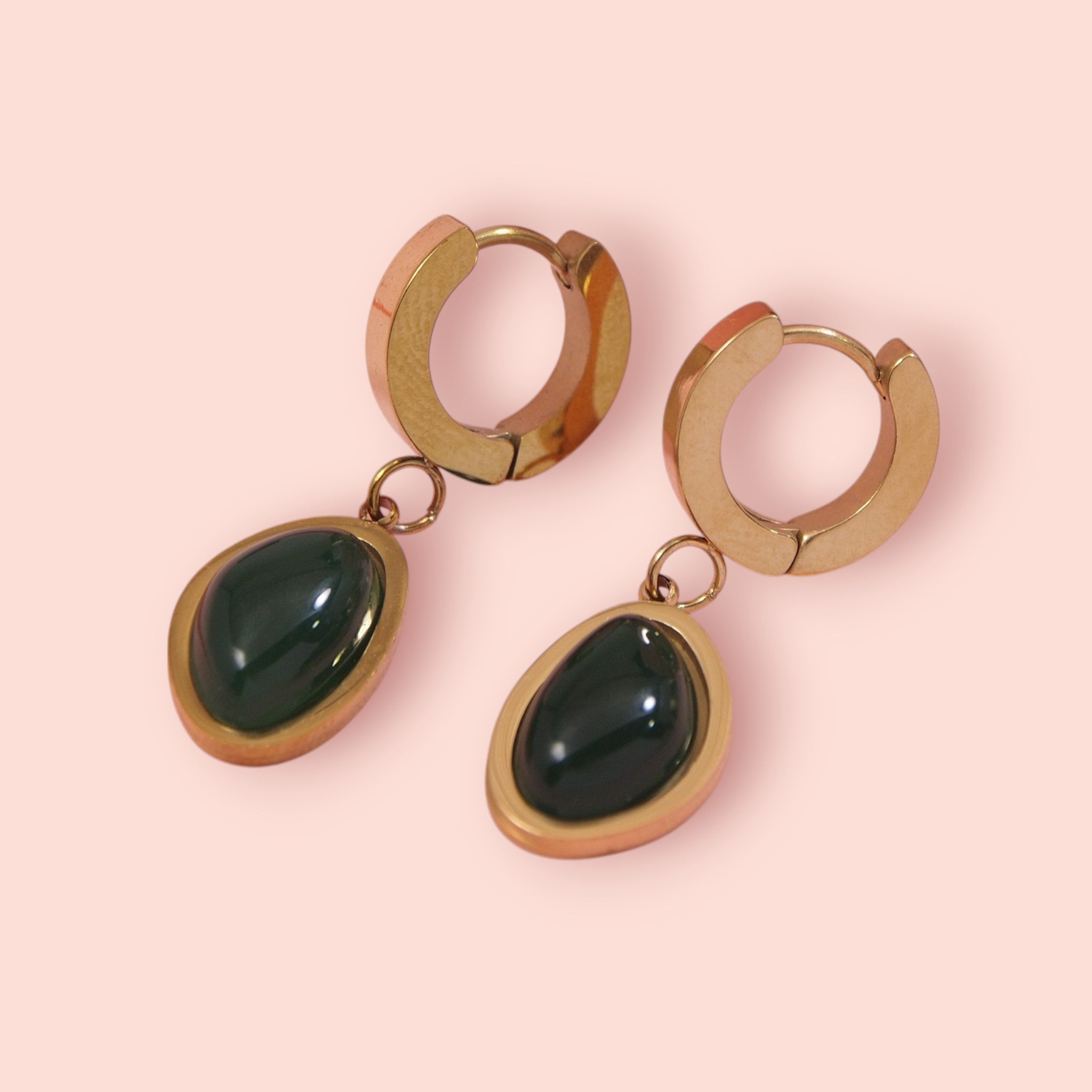 Emerald Green Peral Earring (Green)