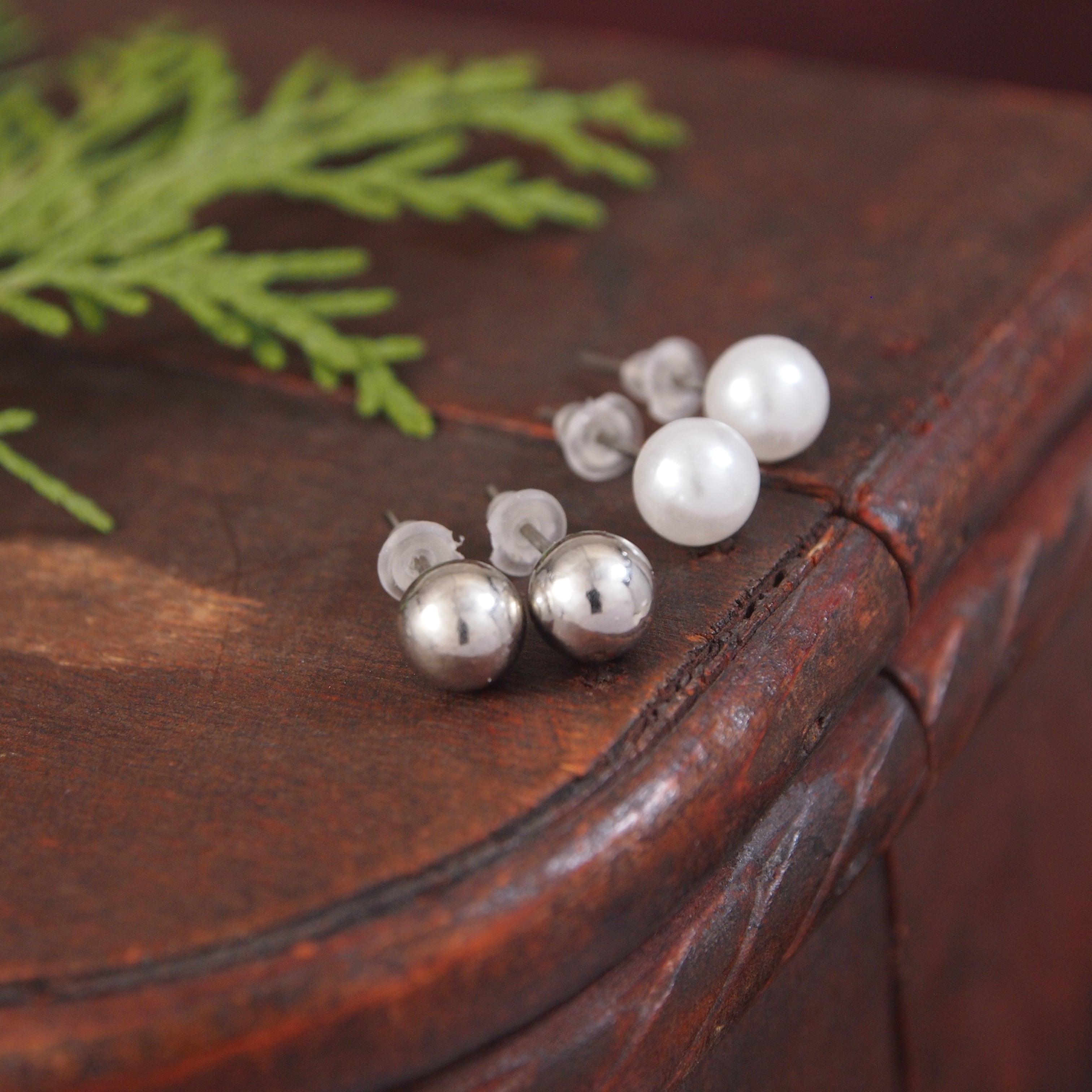 Round Stud Earring (set of 2)