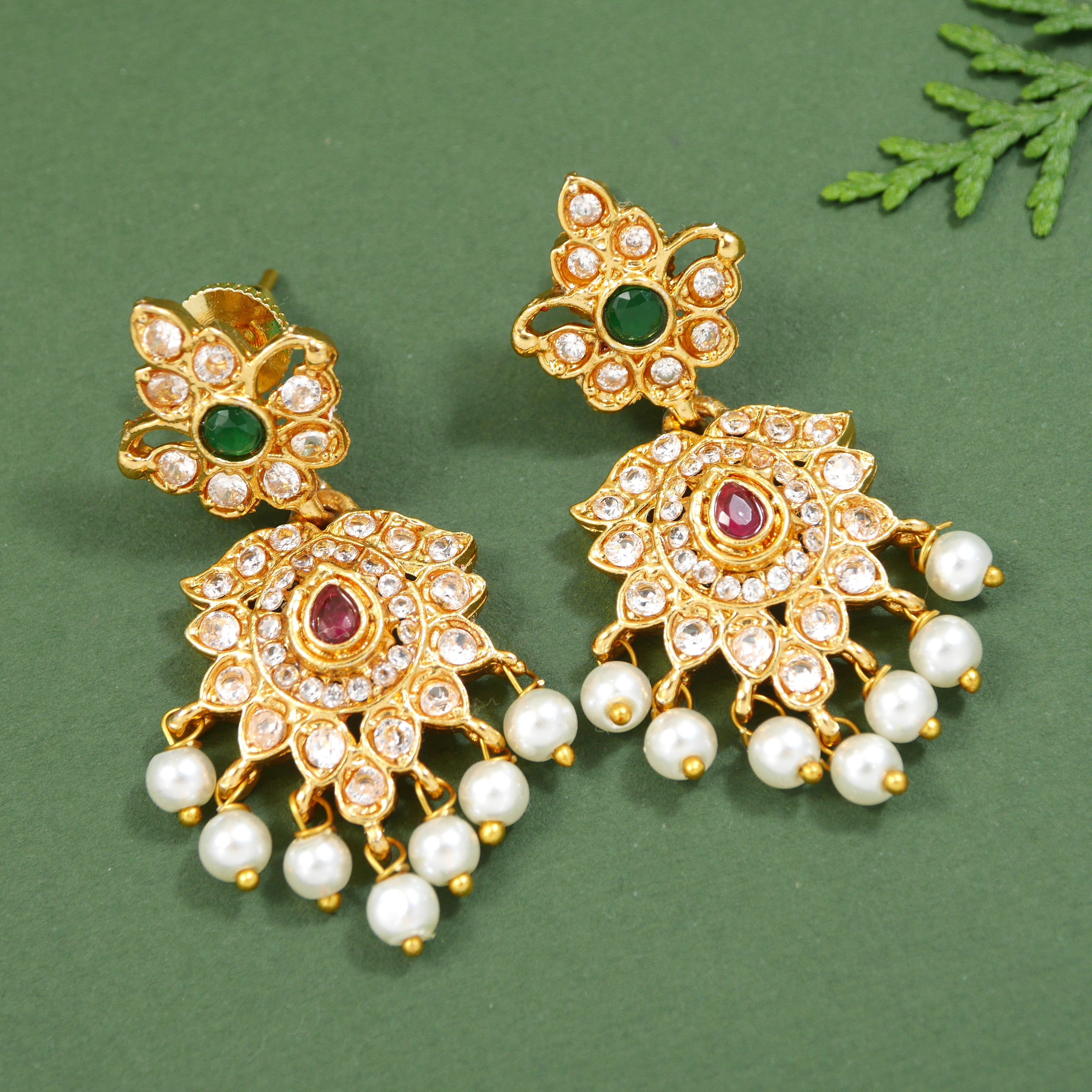 White Beaded Pearl Jewelry Set